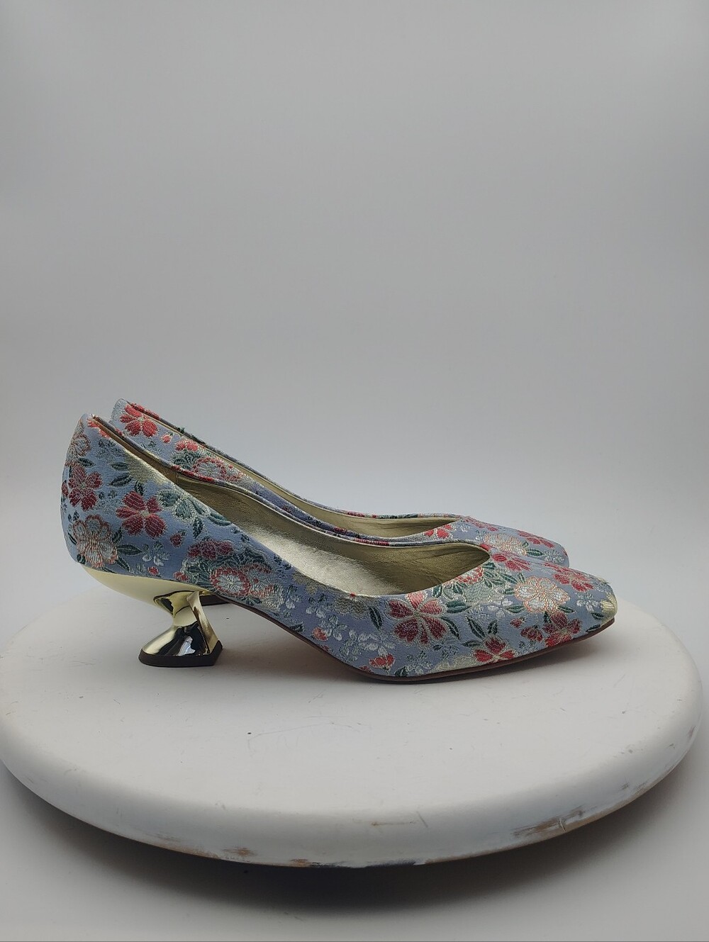 Katy Perry Floral Jacquard Square Toe Pumps With Unique Heel Design Size 9 - Picture 7 of 13